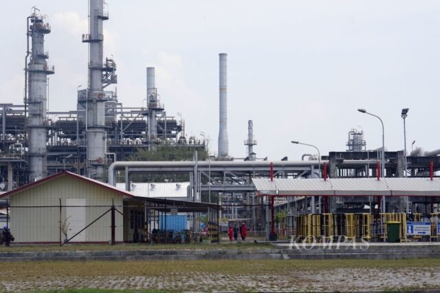 Problema Ketergantungan Bahan Baku Impor Petrokimia